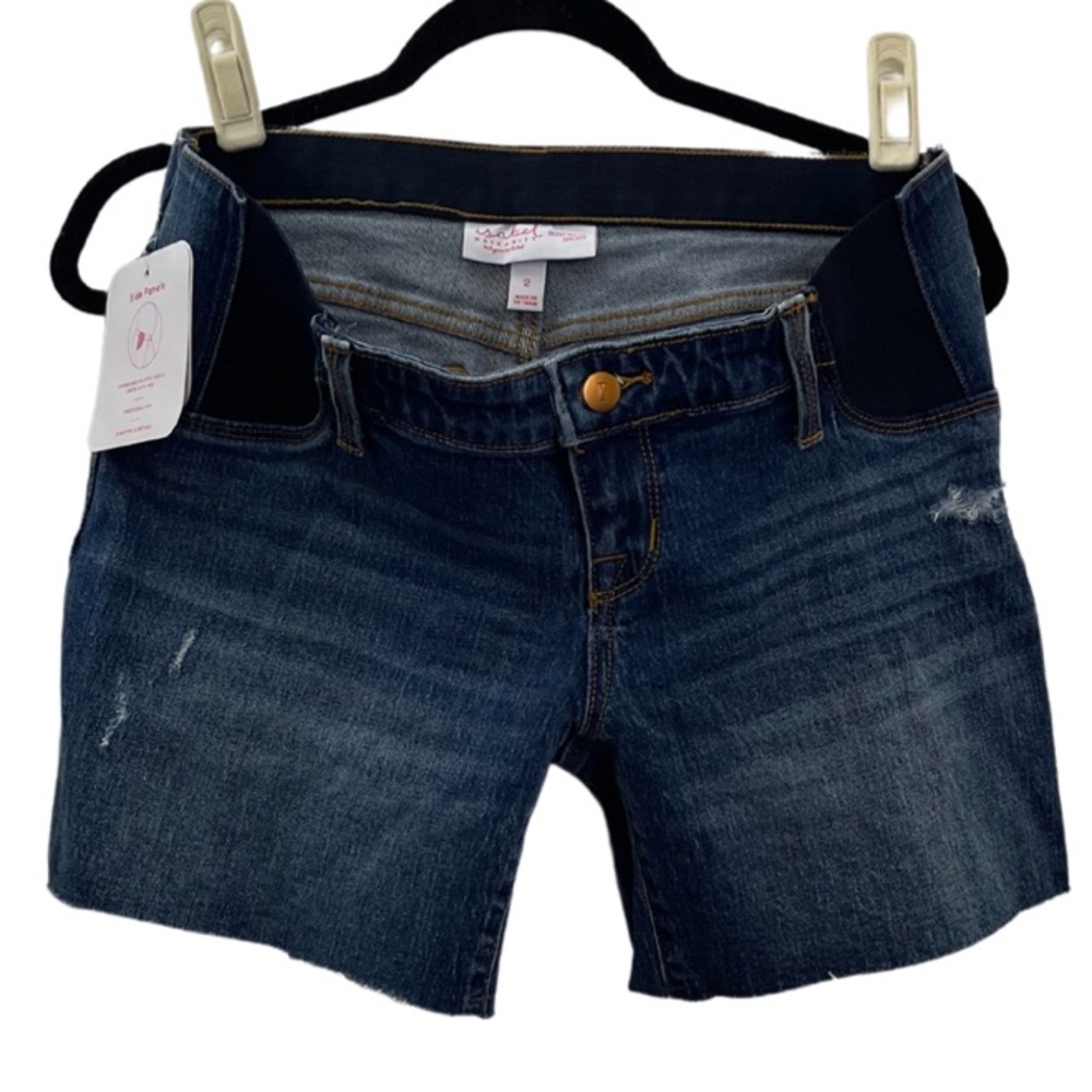 Maternity shorts